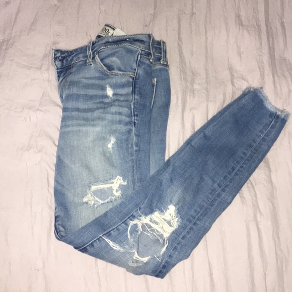 Abercrombie & Fitch Pants - Abercrombie and Fitch Leigh wash jeans